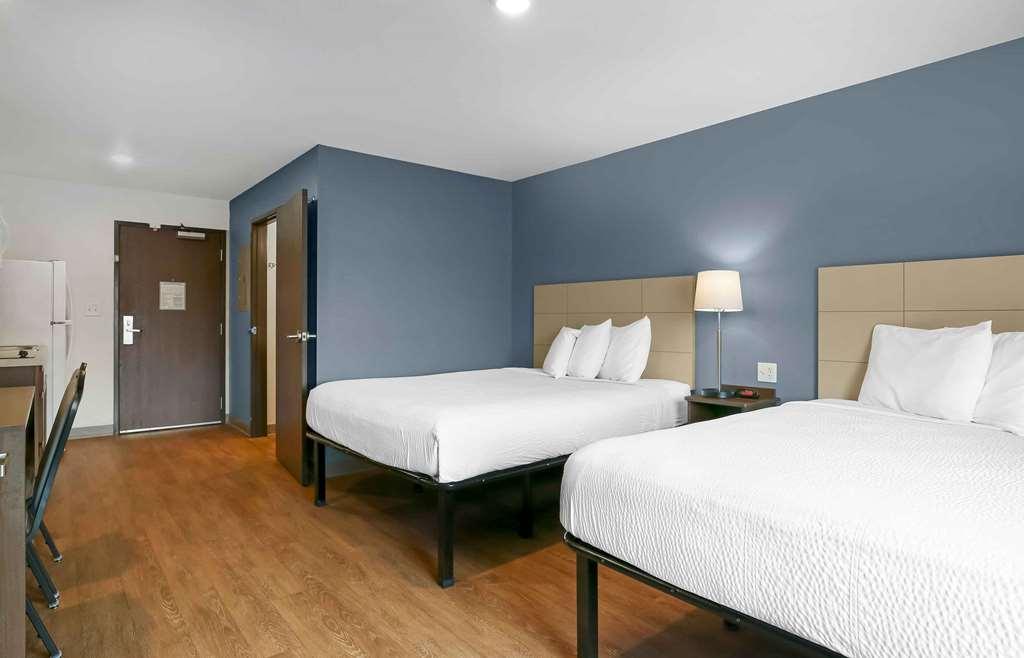 Extended Stay America Select Suites - Tampa - Brandon - East Room photo