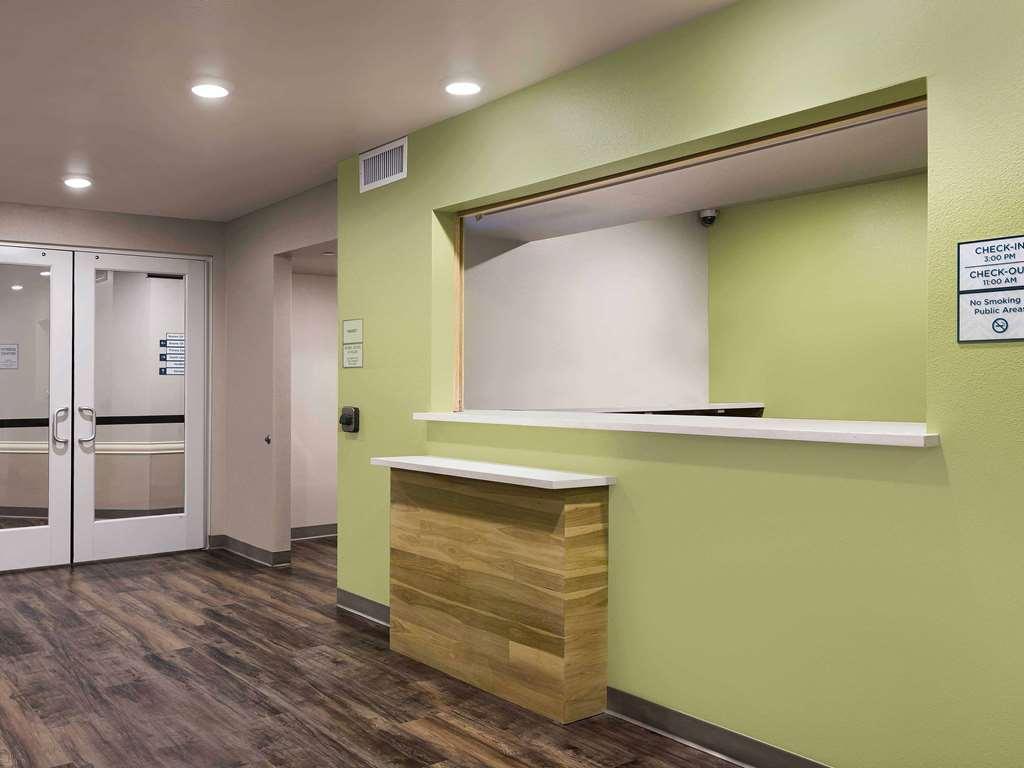 Extended Stay America Select Suites - Tampa - Brandon - East Interior photo