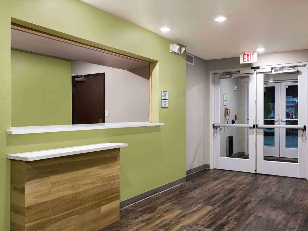 Extended Stay America Select Suites - Tampa - Brandon - East Interior photo